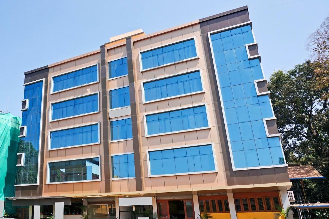 Oyo 29634 Hotel Navalai Pride Ratnāgiri Exteriér fotografie